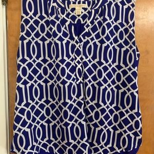 Sleeveless blouse blue and white